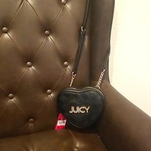 JUICY COUTURE ❤Heart Shaped Crossbody with gold finished chain link strap